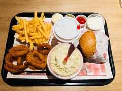 -The Habit Burger Grill 哈比特汉堡(复兴soho店)