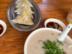 -洲心明记烧肉大粥(总店)