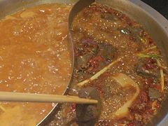 -沸炉重庆老火锅(军事博物馆店)