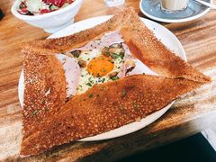 鸡蛋蘑菇熏肉荞麦可丽饼-RAC BAR(安福路店)