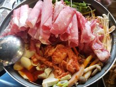 部队锅-MI WU FACTORY米屋美食工厂餐厅(绿地店)