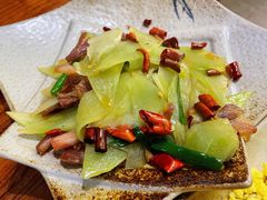 莴笋炒腊肉-滇香肴·云南菜蒸汽石锅鱼(云南北路店)