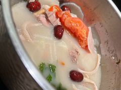 -荷花亭·湖北融合菜(中商广场店)