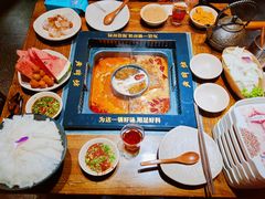 -老牌坊云南鱼豆花火锅(哈西万达店)