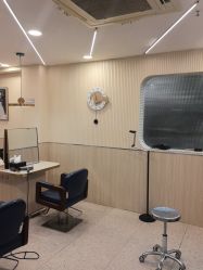 -PE SALON