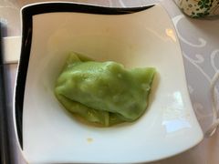 刀鱼馄饨-新镇江酒家(南京西路店)