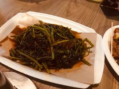 -东海岸人工湖美食村