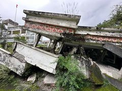-四川汶川特大地震漩口中学遗址
