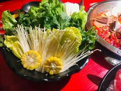 蔬菜拼盘-谭鸭血老火锅(万象九宜城店)
