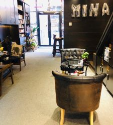 店内环境-美奈サロン美甲美睫皮肤管理
