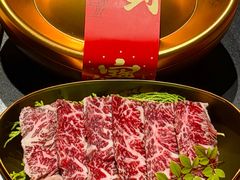 -山川小町·极番烧肉(新地假日广场店)