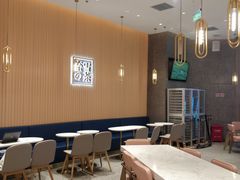大堂-奈雪的茶(青岛卓悦里INTOWN店)