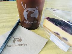 焦糖美式-瑞幸咖啡(艺树家工场店)