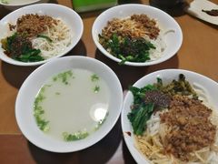 -酱壹老三饵丝(南宁南路店)