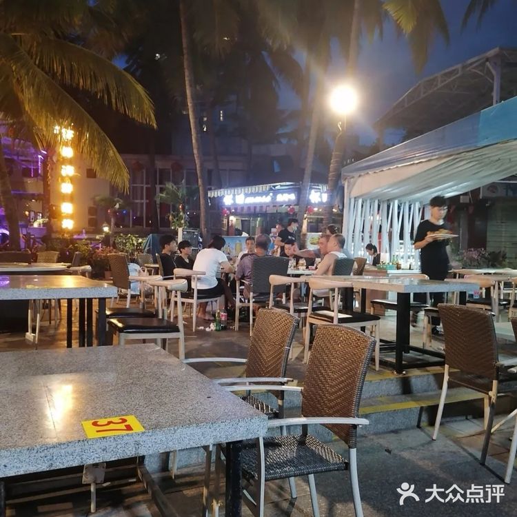 ＃海南＃三亚＃三亚旅游＃三亚美食＃三亚景点＃三亚路线＃三亚交