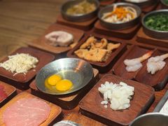-银米·云南传统过桥米线(双廊黑金冠店)