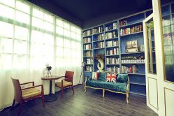 -巴黎婚纱摄影工作室