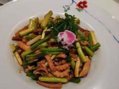 -海派美食·家宴海鲜青岛菜·石锅鲽鱼头(东方城店)