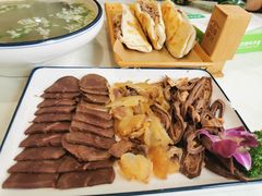 -培万河间驴火•驴肉火锅(东平店)