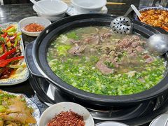 -乐山食古香跷脚牛肉