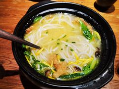 云南过桥米线-云海肴·汽锅鸡·云南菜(美罗城店)