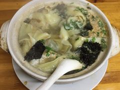-小许三鲜砂锅馄饨店(家多乐烟酒店)