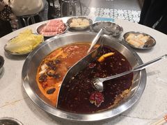 -老成都市井火锅阿泥頭火锅公司(海宁长安佳源中心广场店)