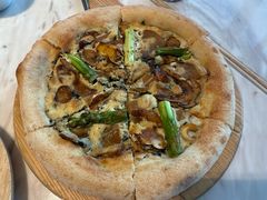 松露牛肝菌披萨-茹·pure vegan(博华广场店)