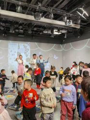 -小鸡哆哆故事屋·儿童乐园(嘉里城店)