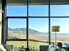 -青岛朗艺美术馆·海景咖啡