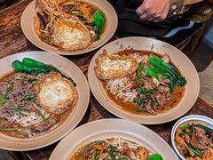 -方铲铲·成都板凳面(滨江银泰店)