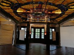 -Nathalie Djurberg与Hans Berg“牛皮纸包裹的月亮”-Prada荣宅当季展览