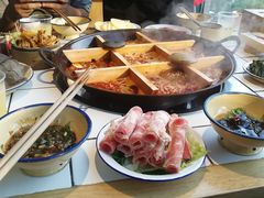 -瓜西西重庆火锅(花溪店)