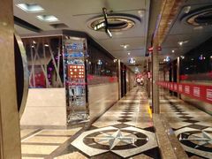 -好乐迪(张扬路八佰伴店)