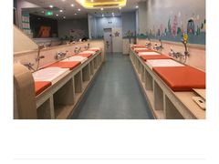 -戊辰亲子游泳俱乐部