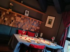 -弦月窗LUNETTE BY AMANDA(复兴路店)