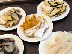 -天宜隆蘑菇宴火锅(石景山旗舰店)