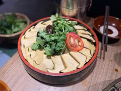 -贵厨酸汤牛肉(花果园国际中心店)
