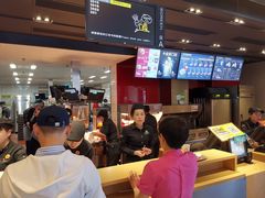 -麦当劳(新王府井店)