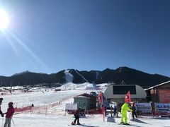 -丝绸之路山地度假区滑雪场