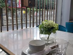 靠窗位-周三的情书花园餐厅(江北店)