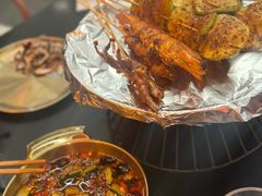 -何师烧烤Pro ·小龙虾·江湖川菜·精酿啤酒(太古里旗舰店)