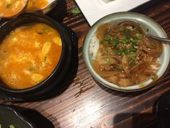 辛辣汤-和萌牛肠烧烤(财富中心店)