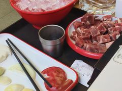 -毛辣果·贵州红酸汤牛肉火锅(西单店)