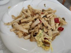 -天乐农家鱼头王(天目湖店)