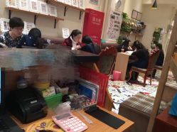 -进巍美甲美睫店