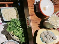 -东巴婆婆云南鱼豆花火锅(大东门店)