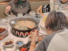 -洪氏嗨捞·广东猪肚鸡·椰子鸡火锅(西咸万象城店)