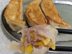 上汤蒸玉米猪肉饺子-芬芳甜品(同福路店)