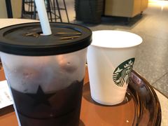 -星巴克臻选(上海合生汇1F店)